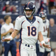 Illustration for article titled Peyton Manning Still Can't Feel His Fingertips